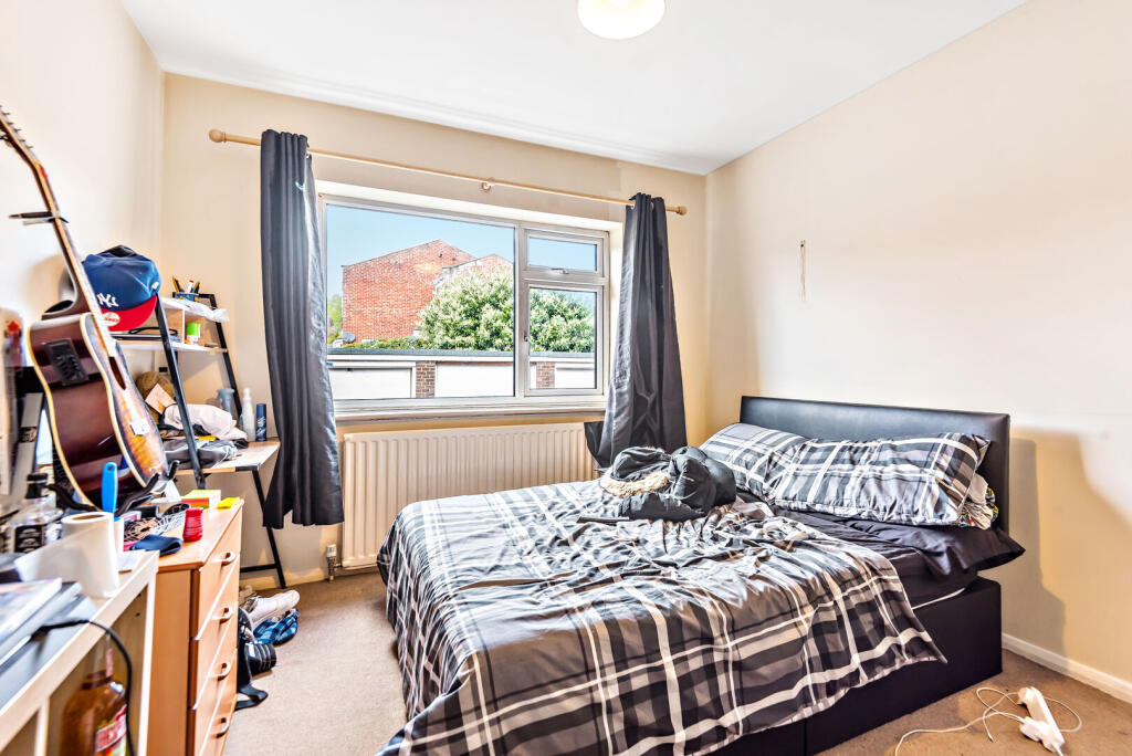 Apartment in Guildford - View 4