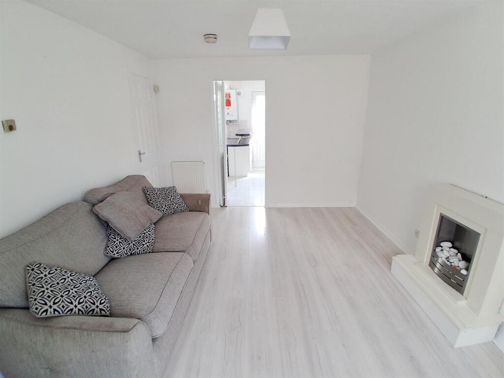 House in London - View 3