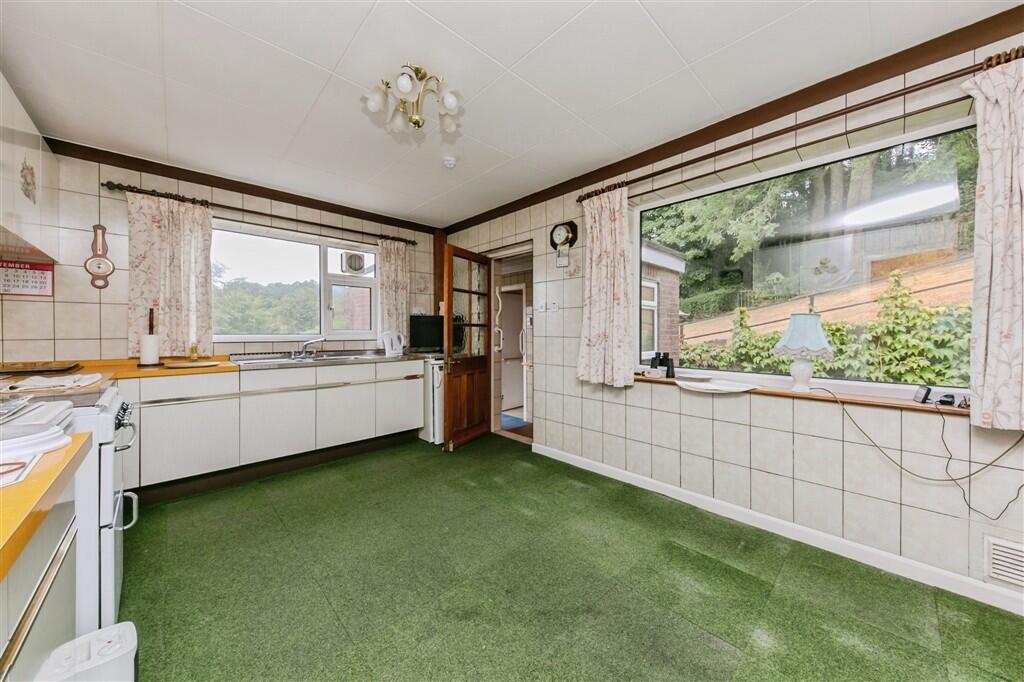 House in Stoke-on-Trent - More