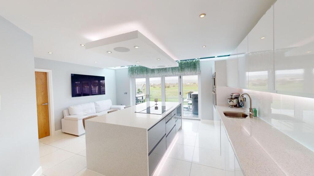 Pennine View, Westhoughton, BL5 photo 3