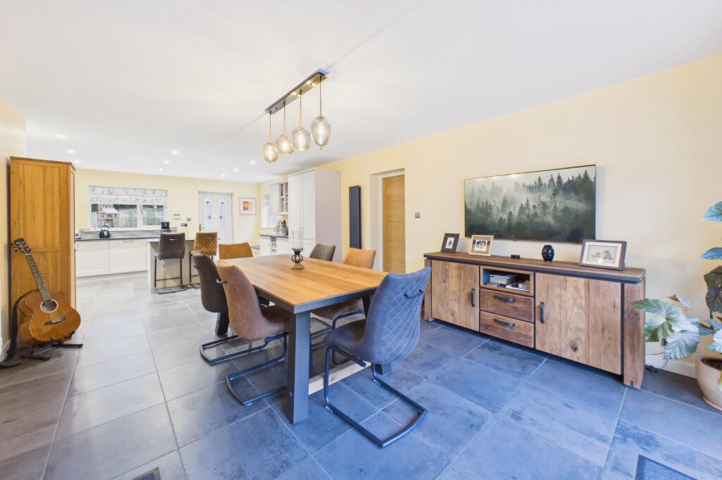 High Park Road, Broadstone, Dorset, BH18 photo 3
