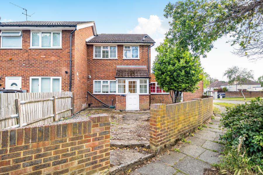Main image of property: Moor Lane, Chessington, KT9