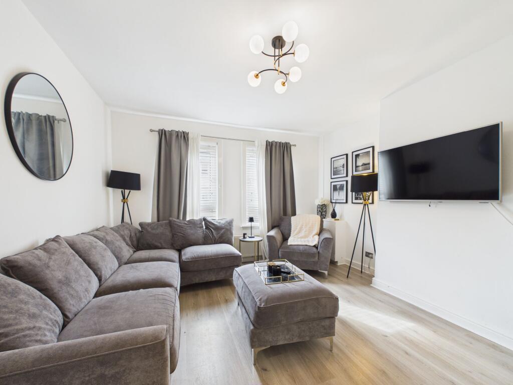 Apartment in Motherwell - View 3