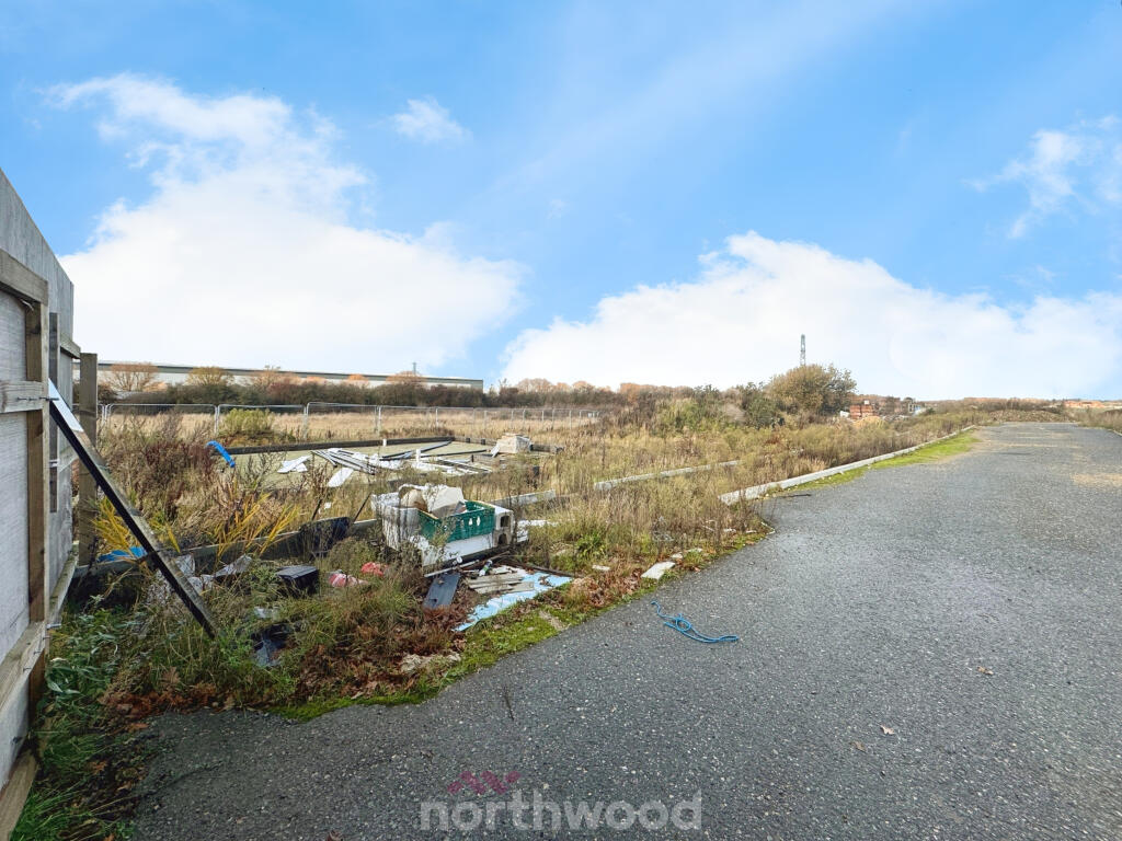 Main image of property: Robin Hood Grove, Thorne, DN8