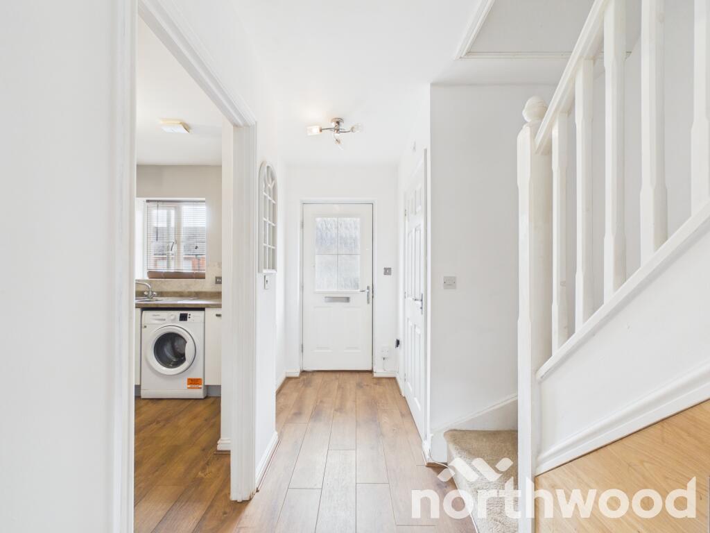 House in Ashford, Kingsnorth - More