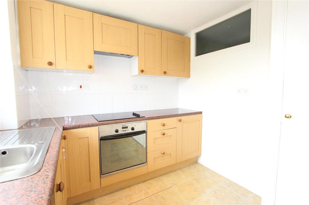 Apartment in Southall - View 5