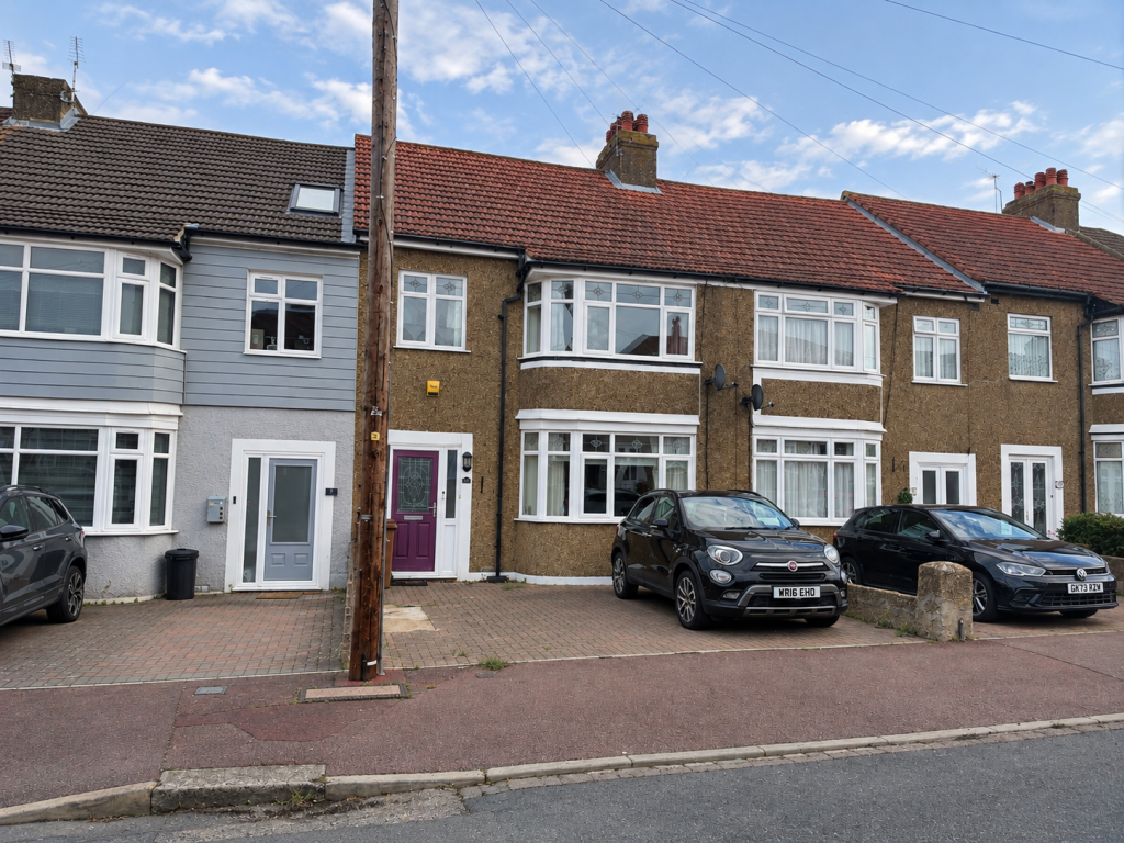 Main image of property: Spacious Home In Darland With No Onward Chain - Hunters Way West