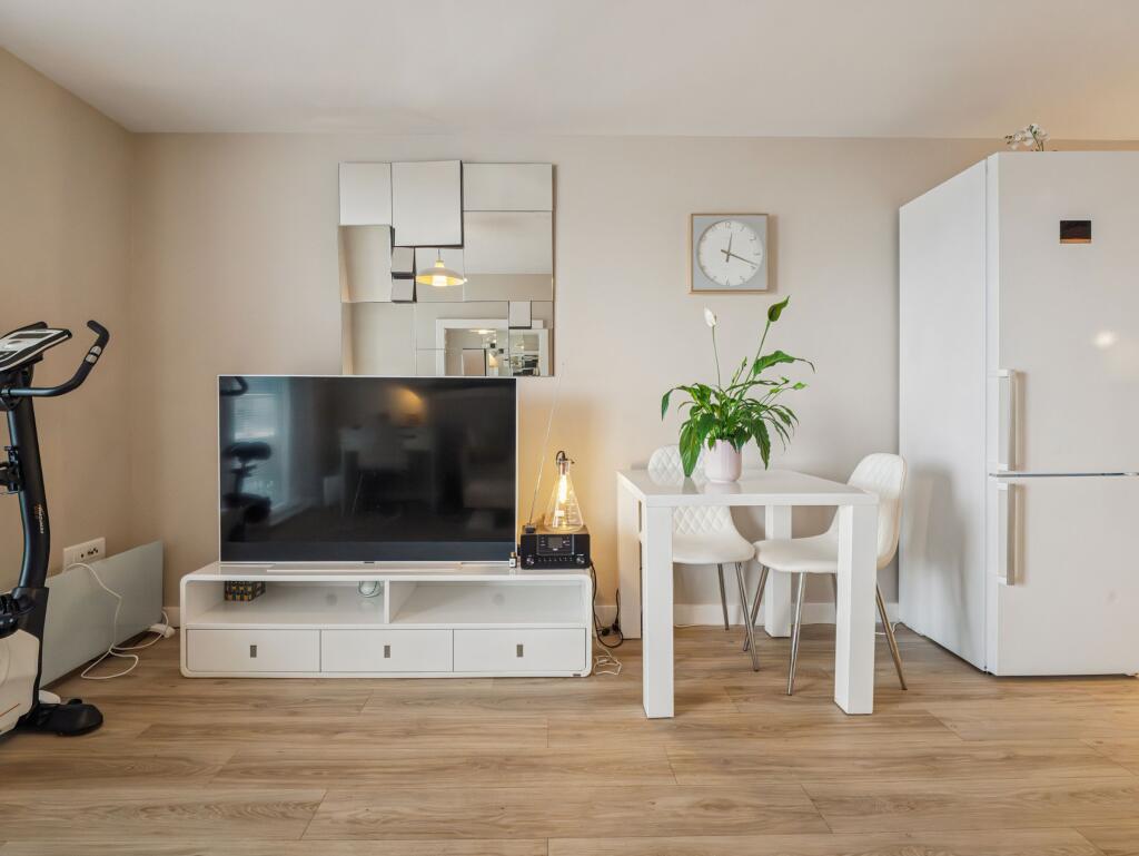 Apartment in Glasgow - View 4