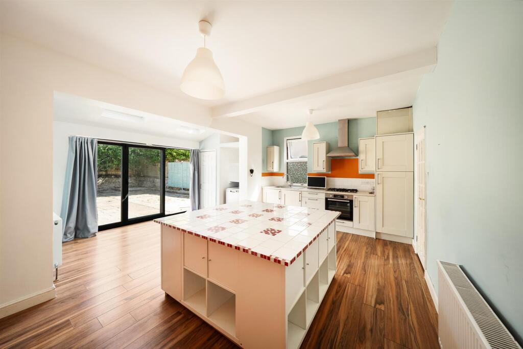 House in Weston-super-Mare, North Somerset - View 2
