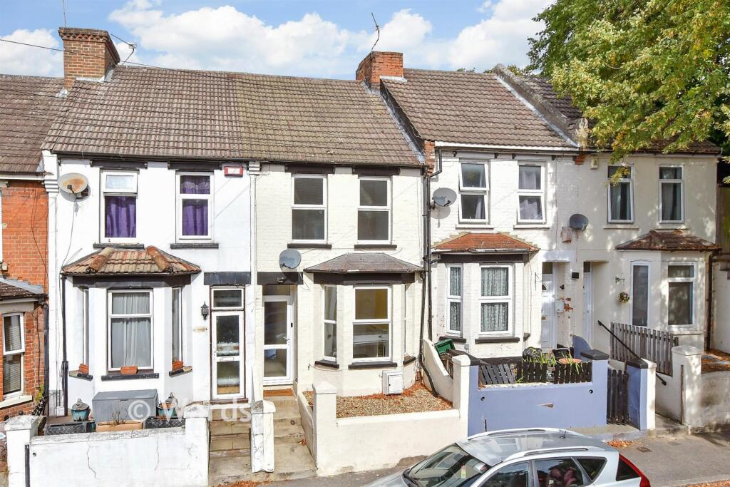 Main image of property: Cecil Avenue, Strood, Rochester, Kent