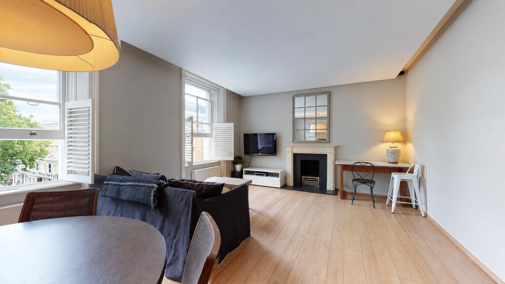 Apartment in London, Royal Borough of Kensington and Chelsea - More