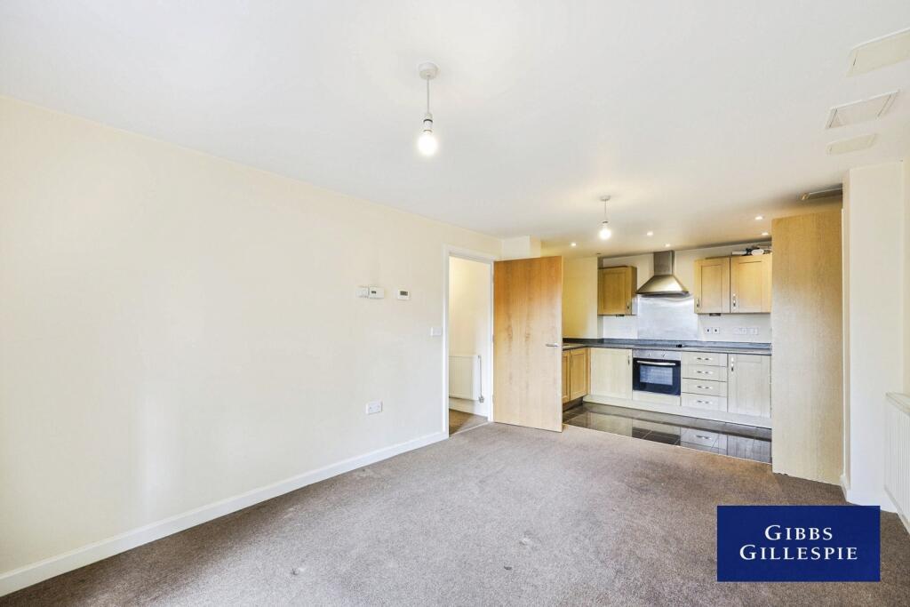 Apartment in Watford, Cassio Metro, Holywell Estate - View 3