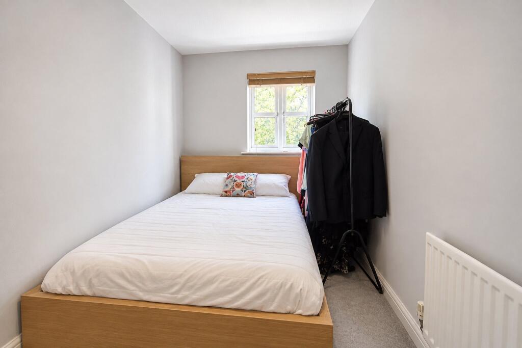 Iliffe Close, Reading, Berkshire, RG1 - View 5
