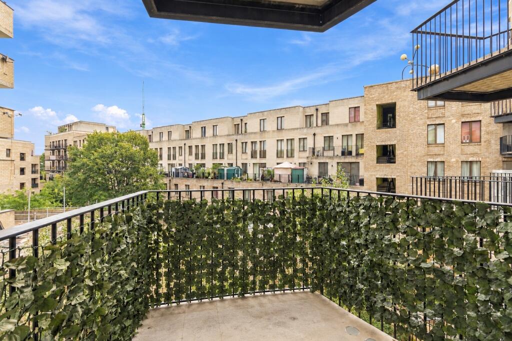 Apartment in London - View 4
