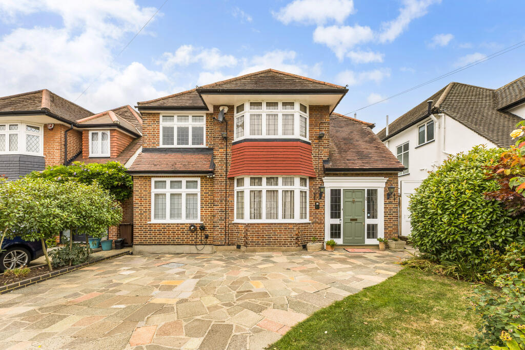 Main image of property: Court Drive, Stanmore, HA7