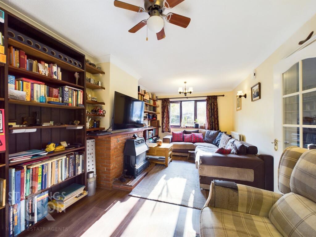 Breydon Drive North, Costessey, Norwich photo 3