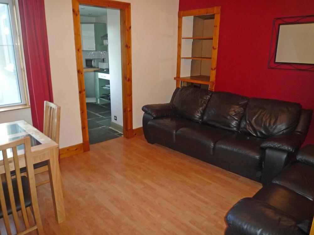 Main image of property: 9 Roslin Street, Aberdeen, AB24 5NT