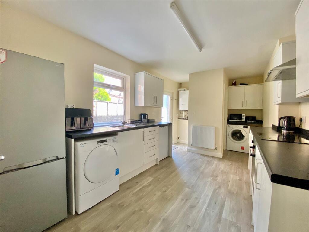 House in Gloucester, Kingsholm - View 2