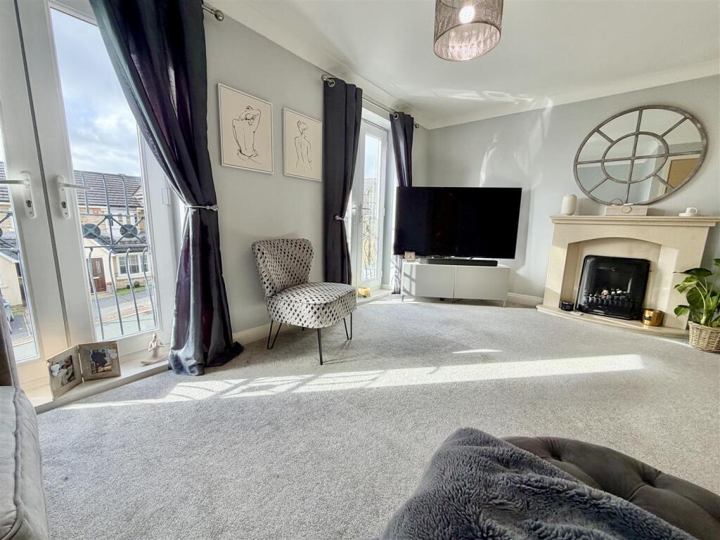 Hudson View, Wyke, photo 2