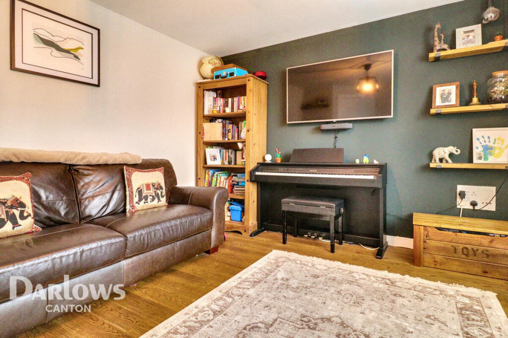 House in Cardiff, Rhiwlas, Radyr and Morganstown - View 4