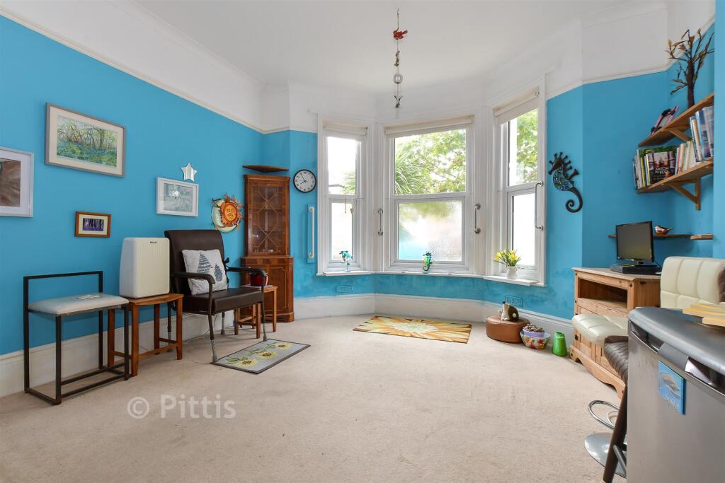 Apartment in Sandown, Yaverland - View 2