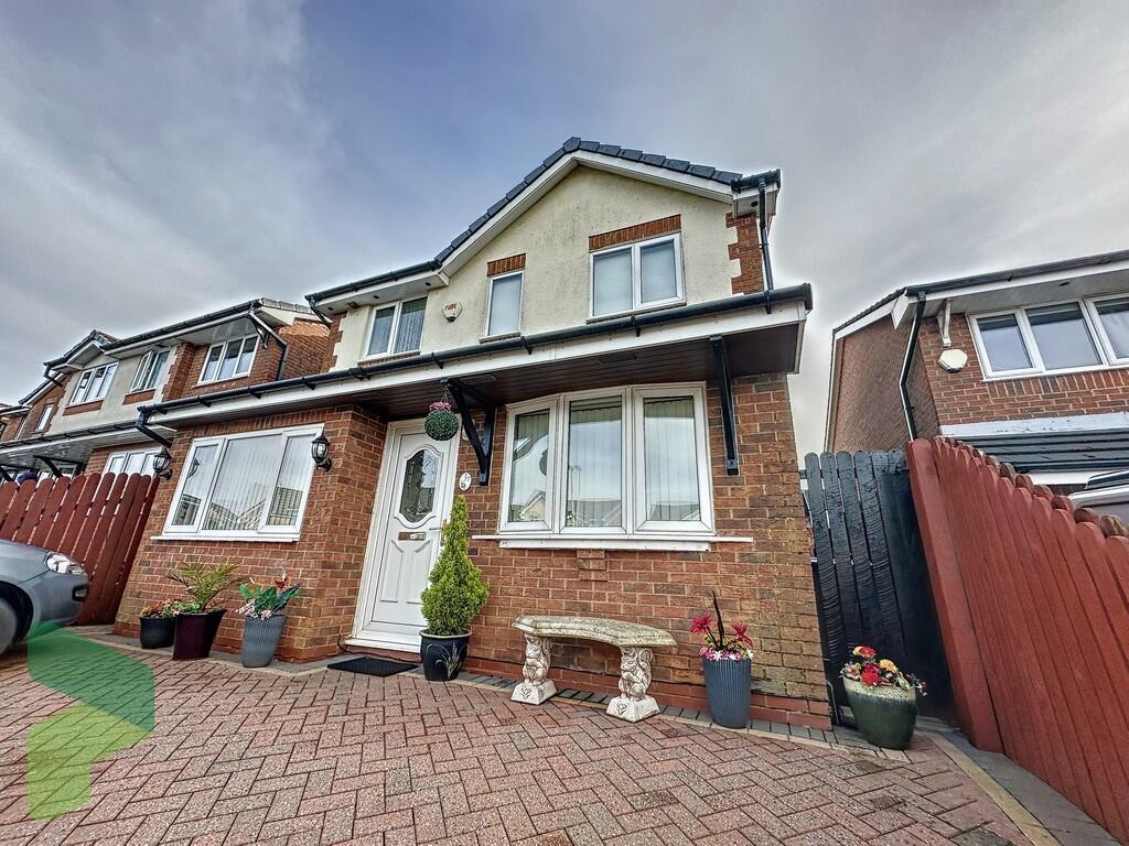 3-bed detached on Chapter Road, Darwen, £265,000