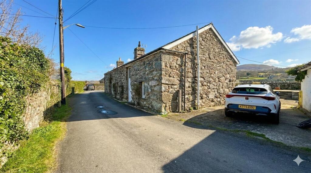 Main image of property: Dyffryn Ardudwy