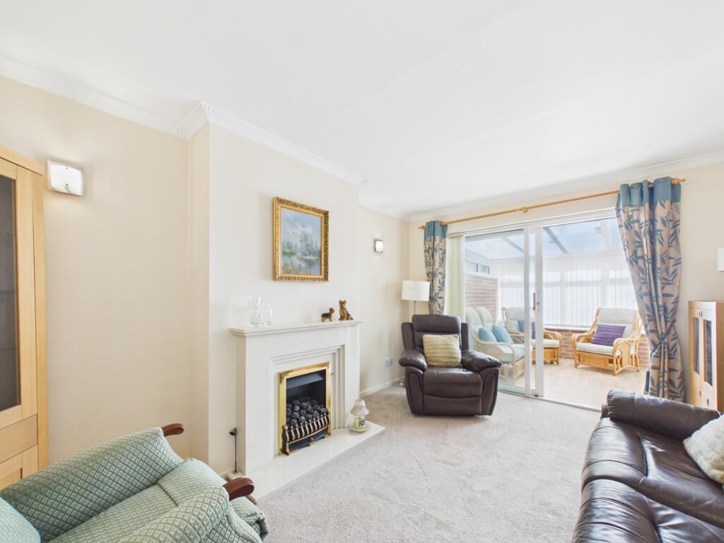 Devonshire Drive, Mickleover photo 4