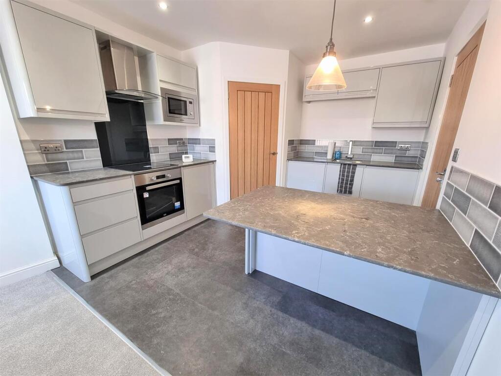 Main image of property: Attleborough, Nuneaton