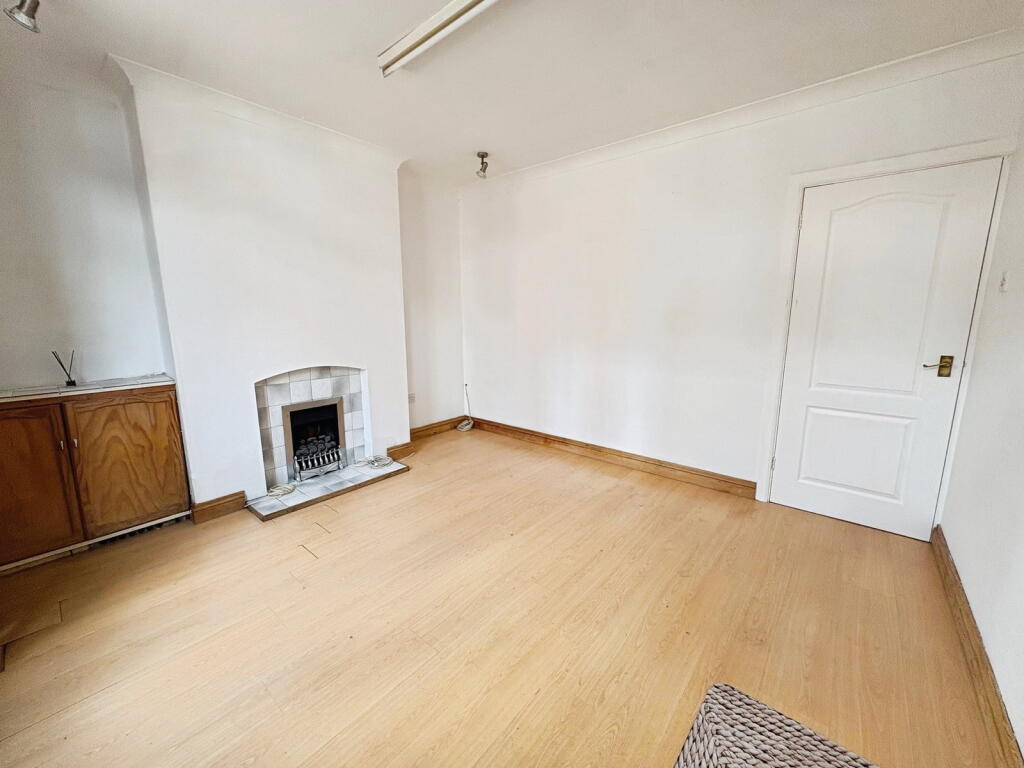 House in Mansfield, Ladybrook - View 3