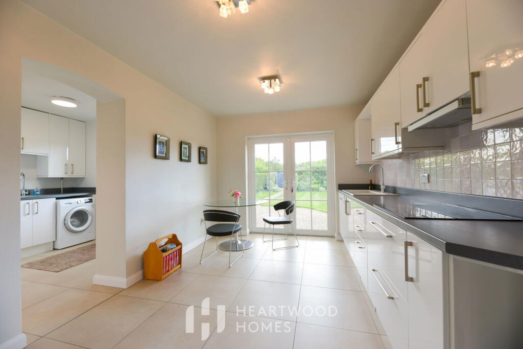 House in St Albans, Roestock, Colney Heath - View 5