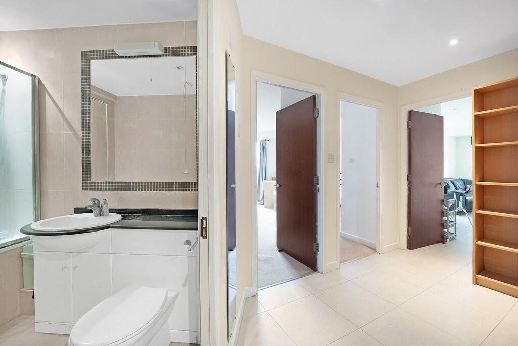 Apartment in London - View 3