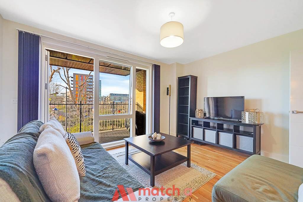 Main image of property: Upper North Street, London, E14