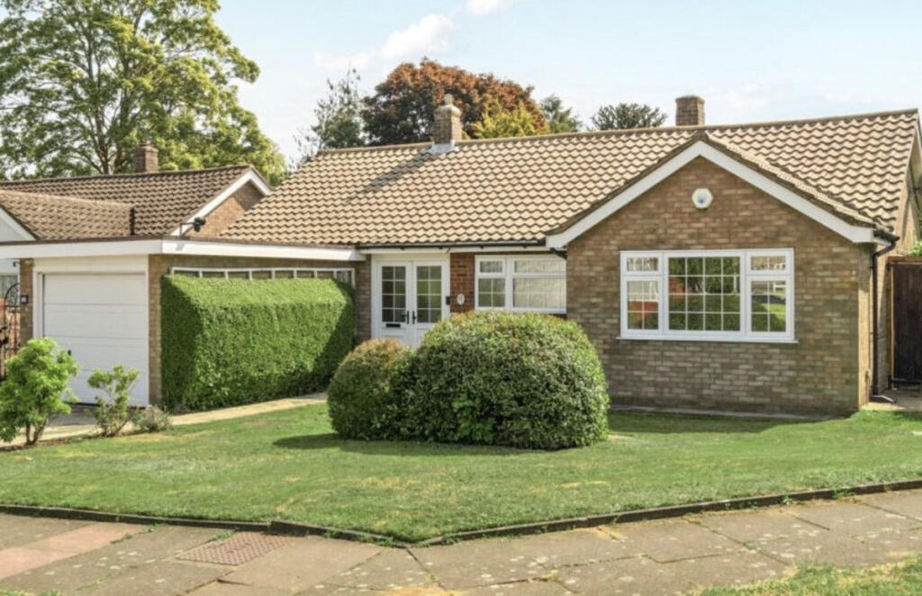 Phoenix Drive, Keston, BR2