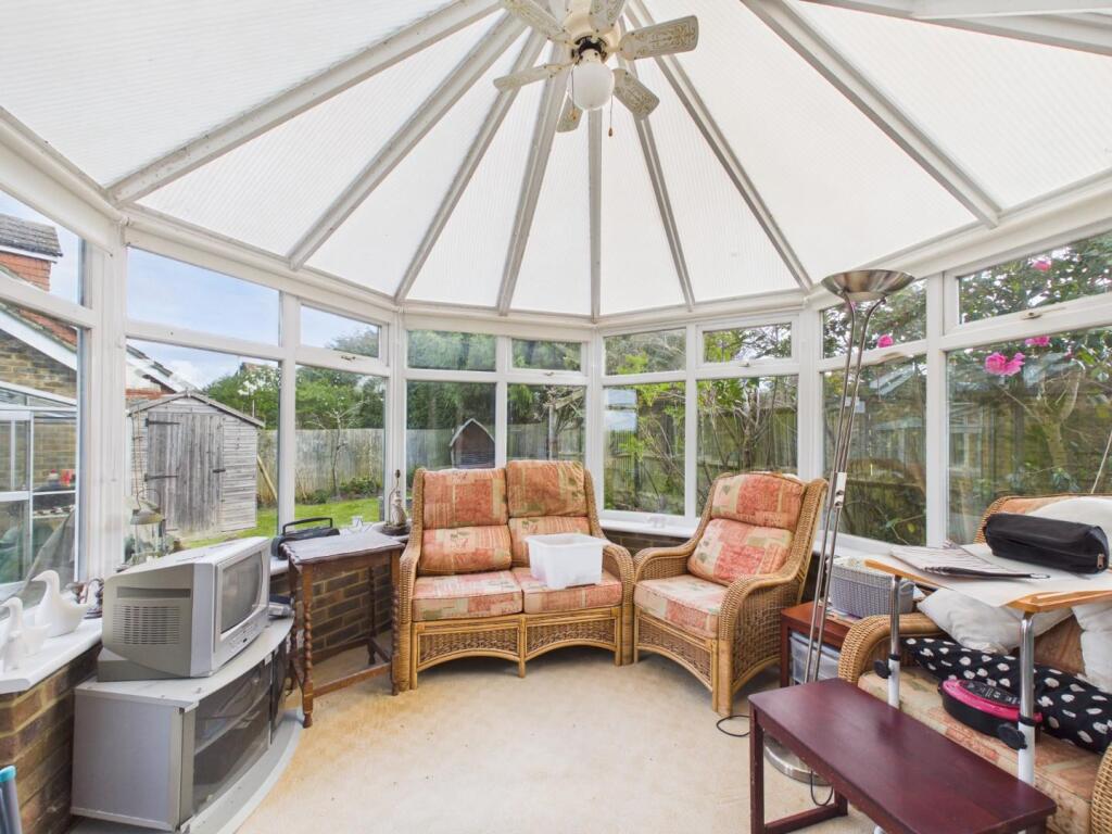 House in Folkestone and Hythe, Moorstock, Sellindge - More