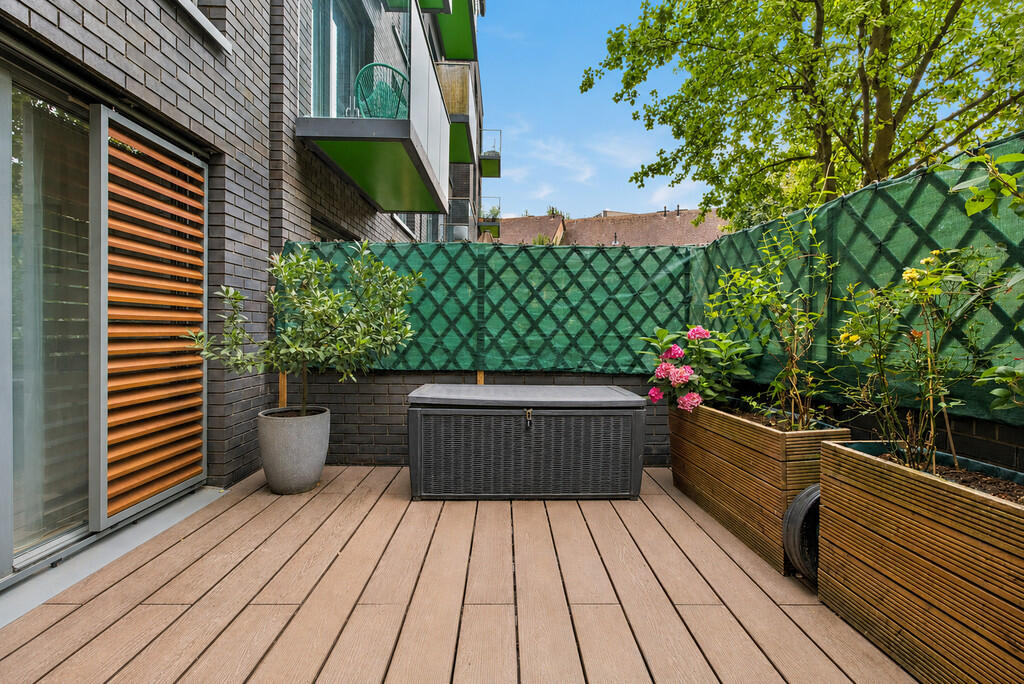 Apartment in London - View 2