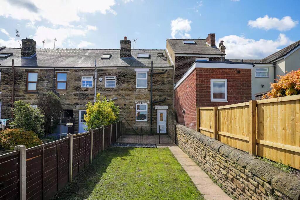 House in Sheffield, South Yorkshire - View 4