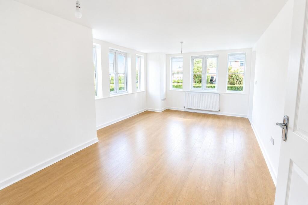 Apartment in Stevenage - View 3