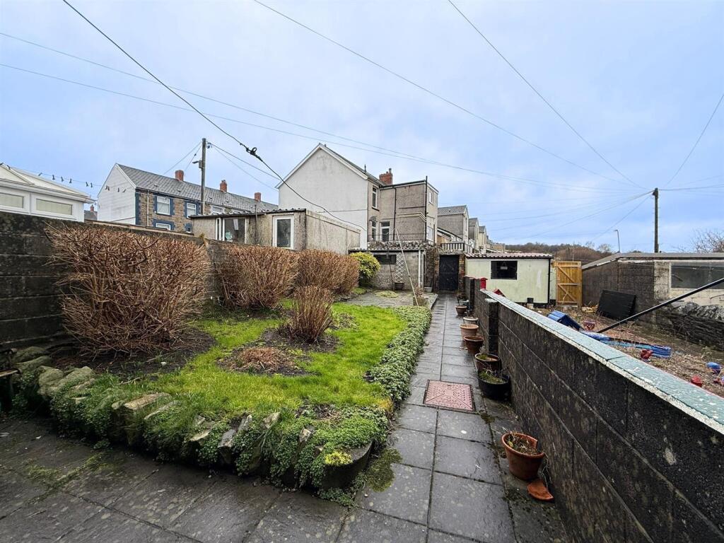 Holford Terrace, Cwmdare, Aberdare photo 2