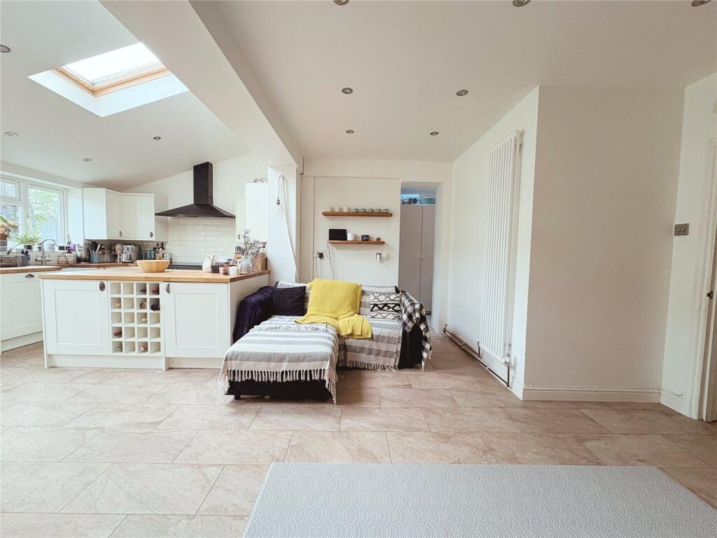 Additional image 5 of Sandbanks Road, Lower Parkstone, Poole, Dorset, BH14