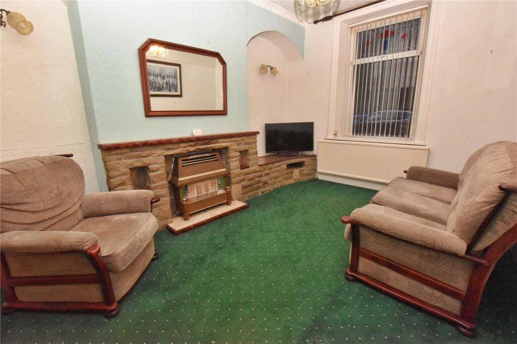 Dinting Vale, Glossop, Derbyshire, SK13 photo 4
