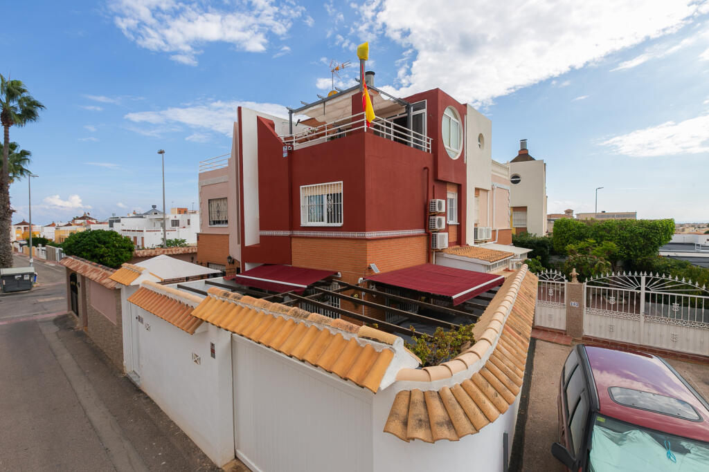Main image of property: Valencia, Alicante, Los Altos