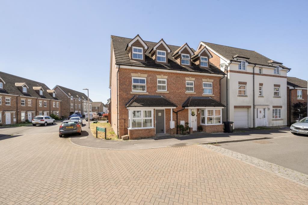 Main image of property: Kennet Heath, Thatcham, RG19
