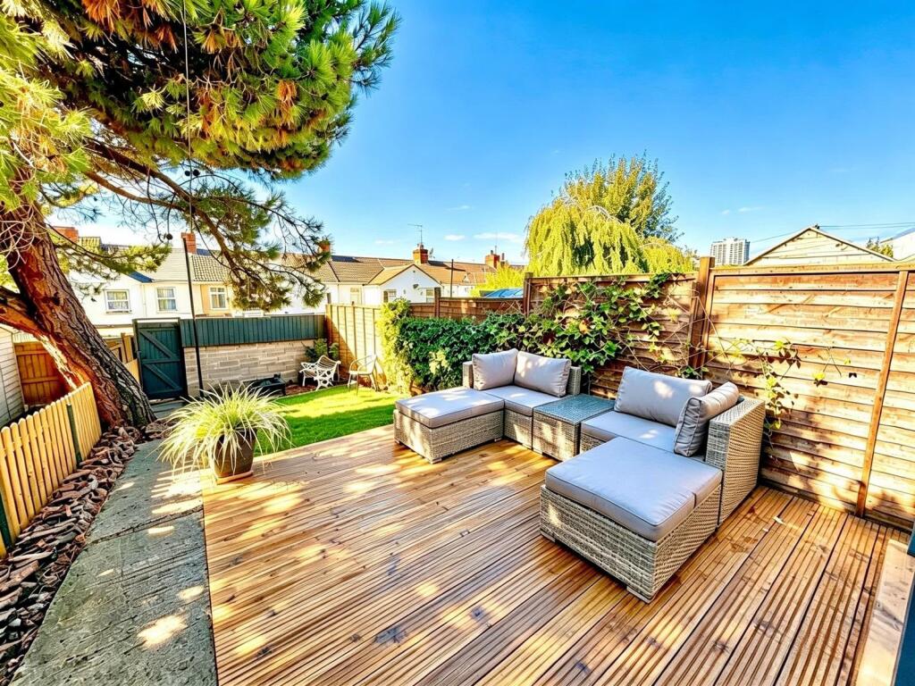 House in Swindon, Okus, Old Town - View 3