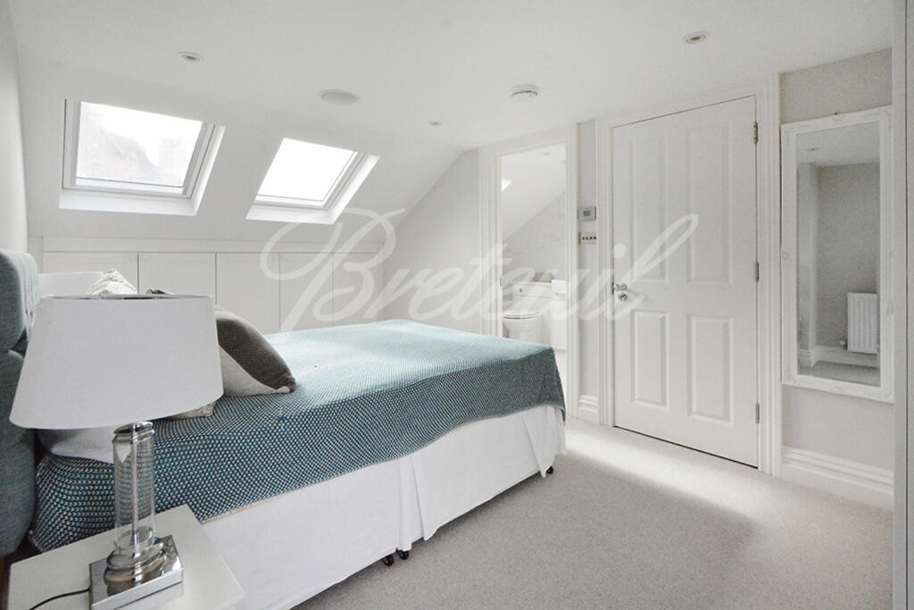 3 bedroom maisonette for rent