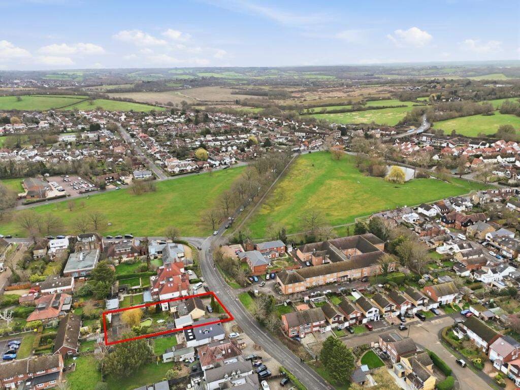 Main image of property: Loughton Lane, Theydon Bois, Epping