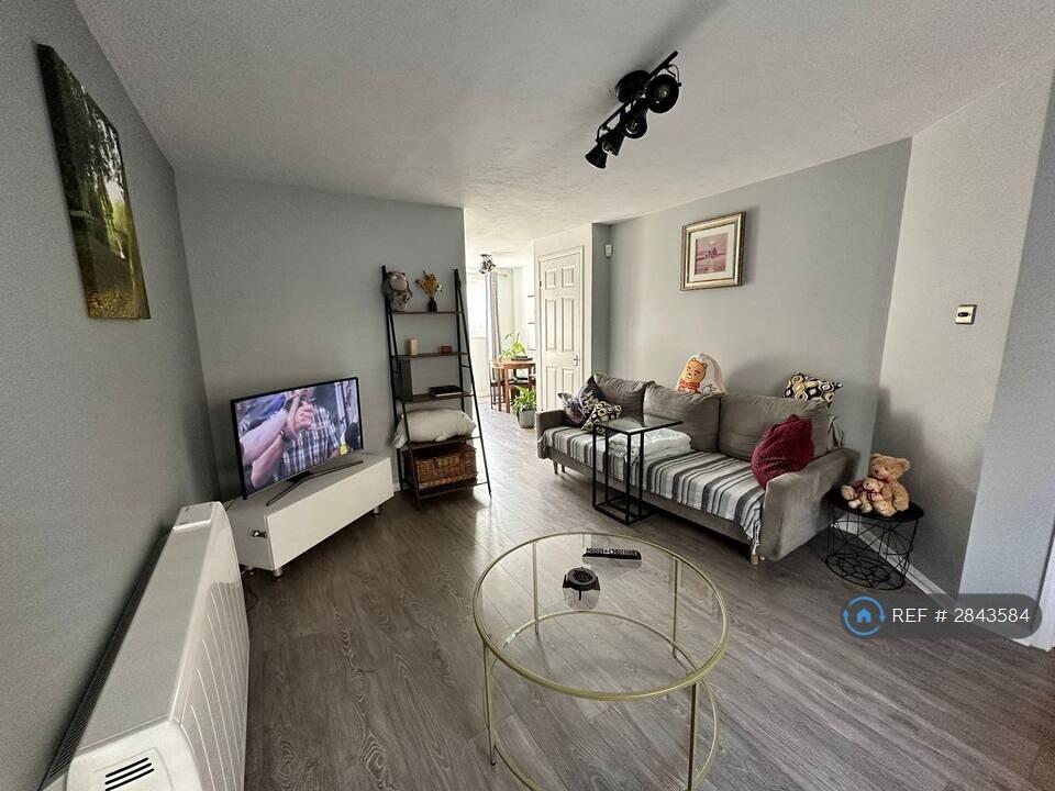 3 bedroom detached house for rent