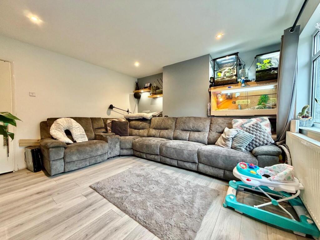 House in Northampton - View 3
