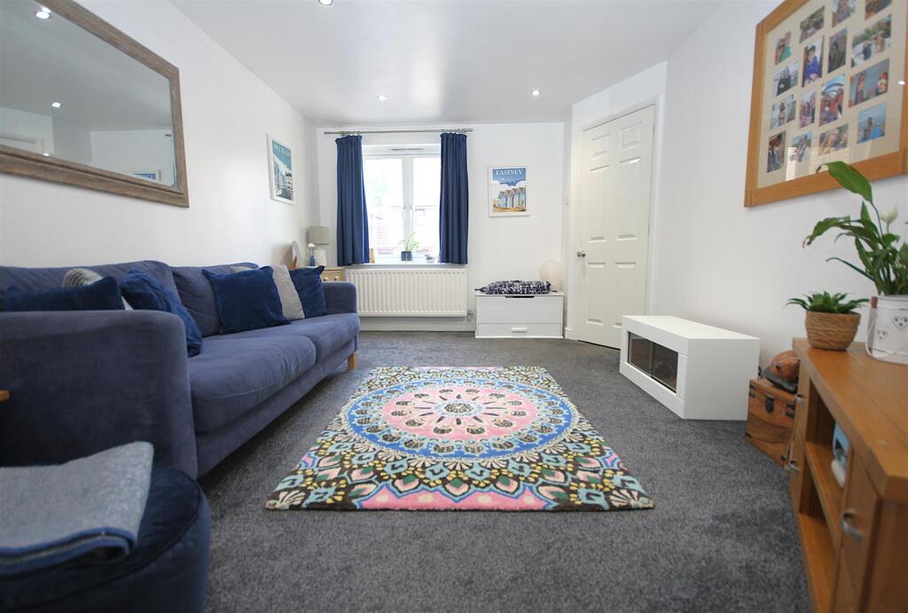 House in Whiteley, Titchfield Park - View 4