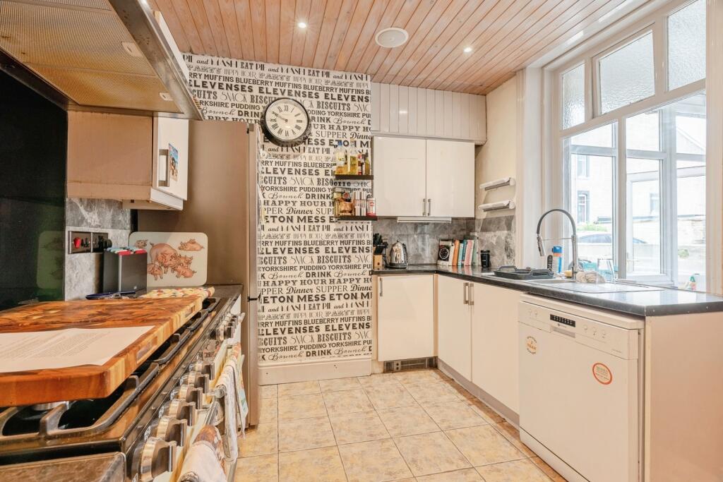 House in Burnley, Lancashire - View 4